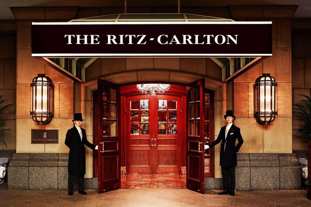 Ở The Ritz-Carlton, không có gì quan trọng hơn khách hàng của họ